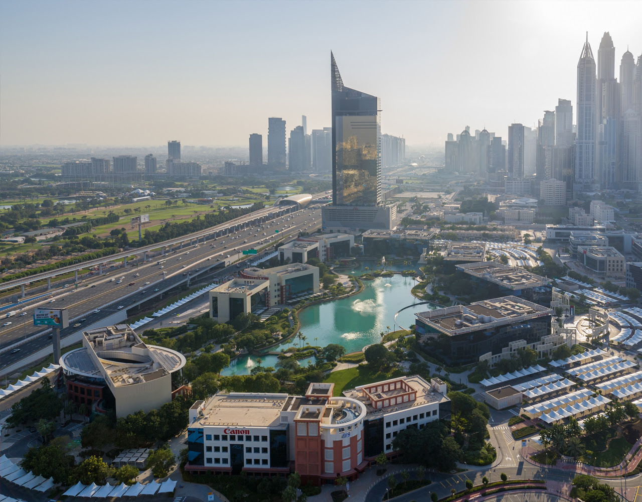 Dubai Internet City and ZainTECH Leaders 