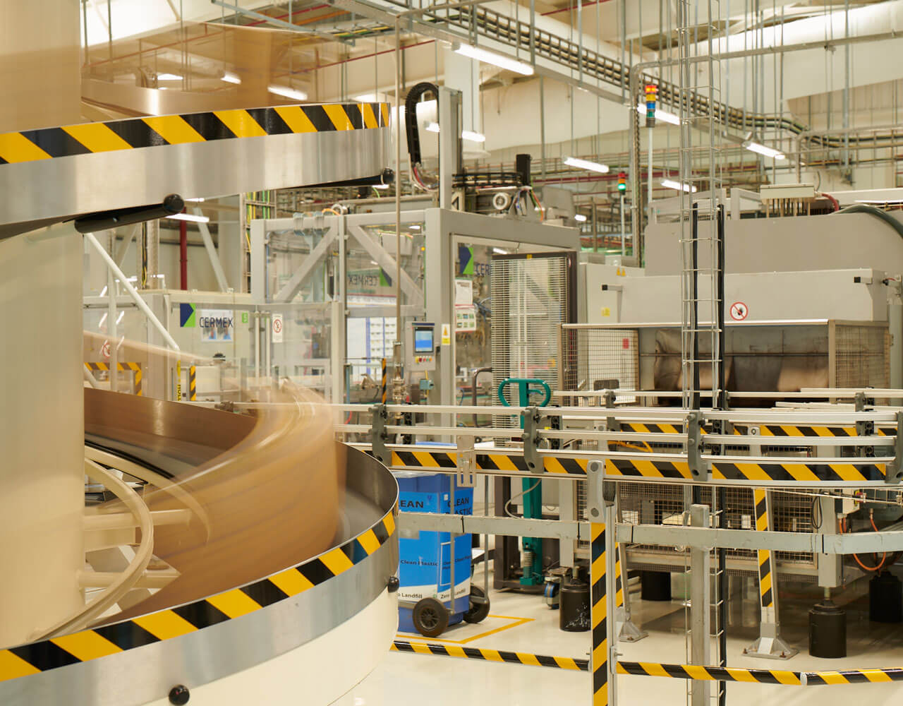  Commercial spaces in Dubai Internet City 